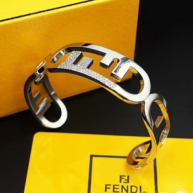 fendi bracelets s_1204150